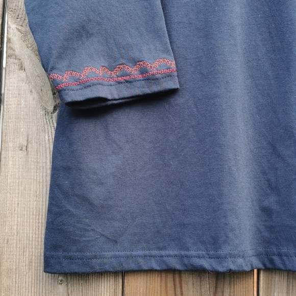 Vintage Shenanigans Embroidered Flower Nature Top - Picture 3 of 6